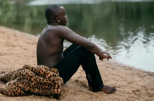 Married Man Struggles to Mourn Side Chic He Loved Without Wife Noticing